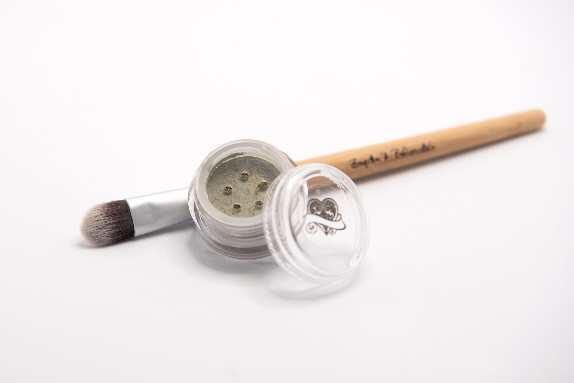 Pure-shadow-powder-shinygreen-2