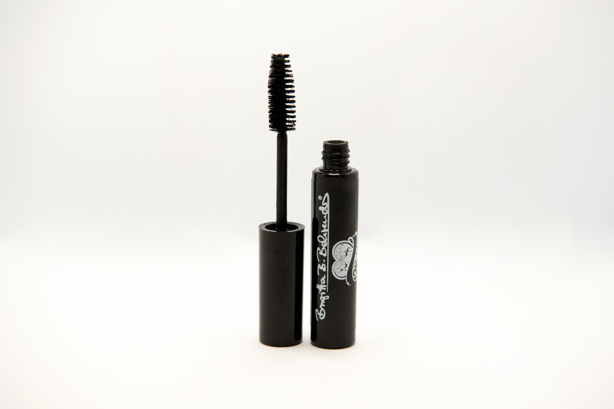 Mascara-Black-3